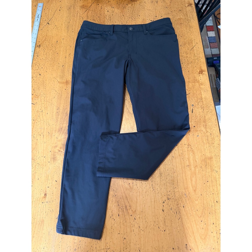 Lululemon ABC Pant Size 32x27  Slim Straight Warpstreme Gray Golf Trousers